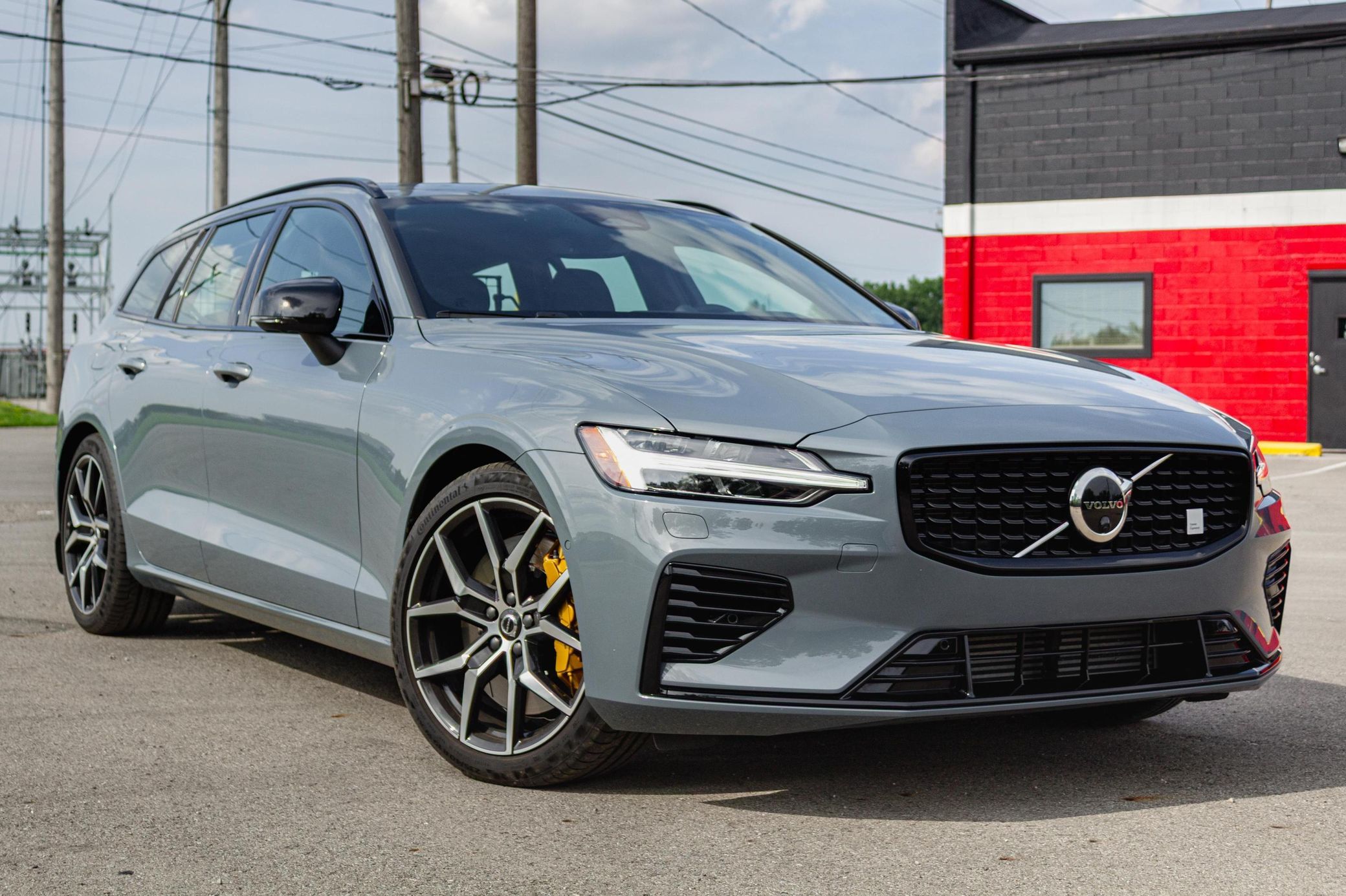 2023 Volvo V60 Recharge T8